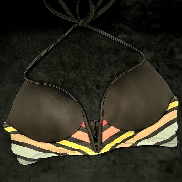 Victoria secrets deep PINK V neck push-up bikini top - Picture 1 of 9